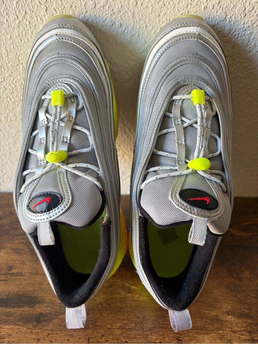 Nike Big Kids 7Y / Men’s 7 / Women’s 8.5 Air Max 97 RFT GS Silver Volt Red